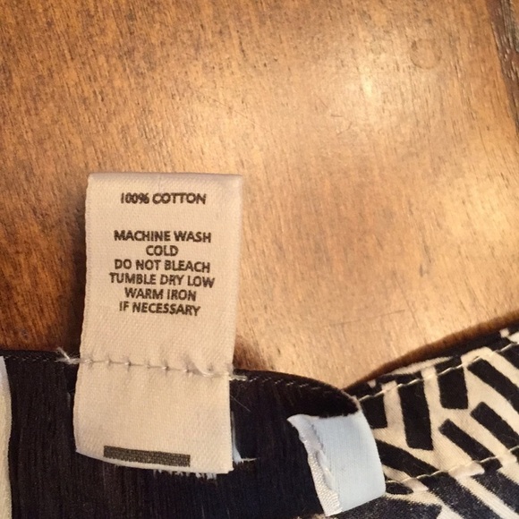 LOFT Geometric Top With Button Detail Small - Picture 6 of 6